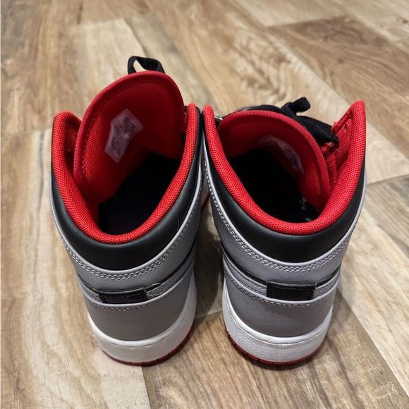 Nike Jordan 1 Mid Bred Shadow - Picture 3 of 8